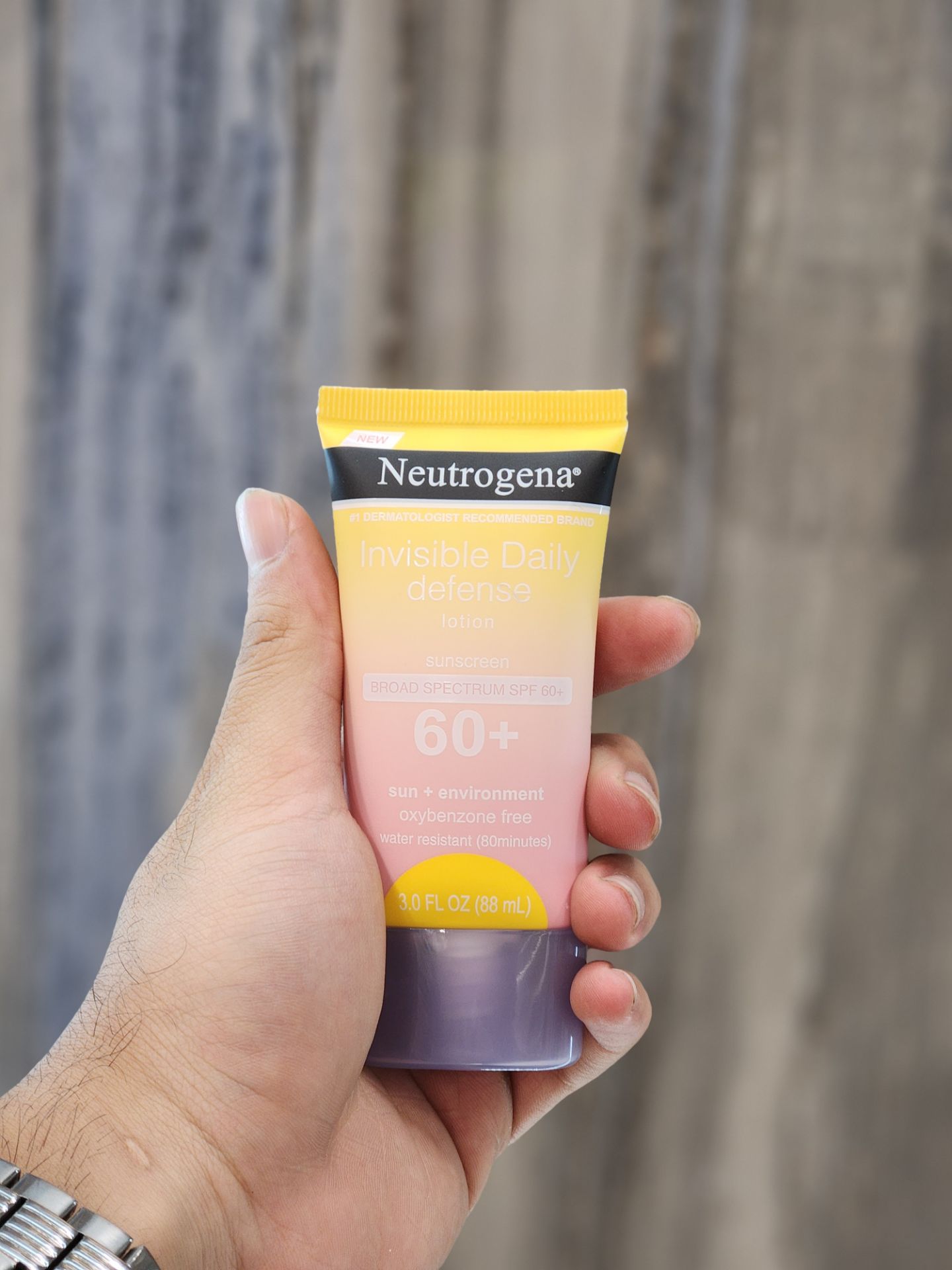 کرم ضد آفتاب SPF60 نوتروژینا مدل nvisible Daily Defense Non حجم 88 میلی لیتر