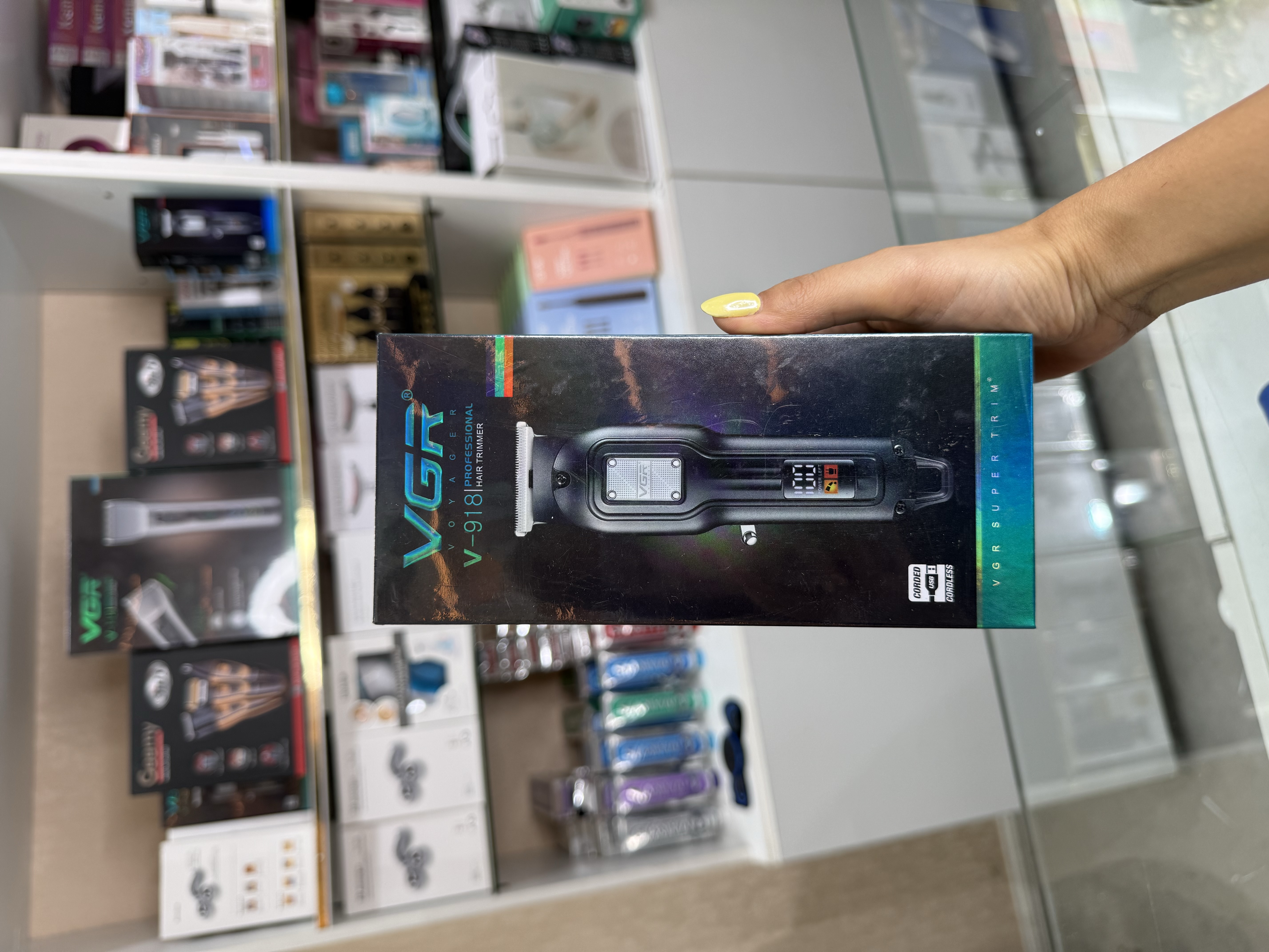 ماشین اصلاح موی سر و صورت شارژی وی جی ار مدل V-918