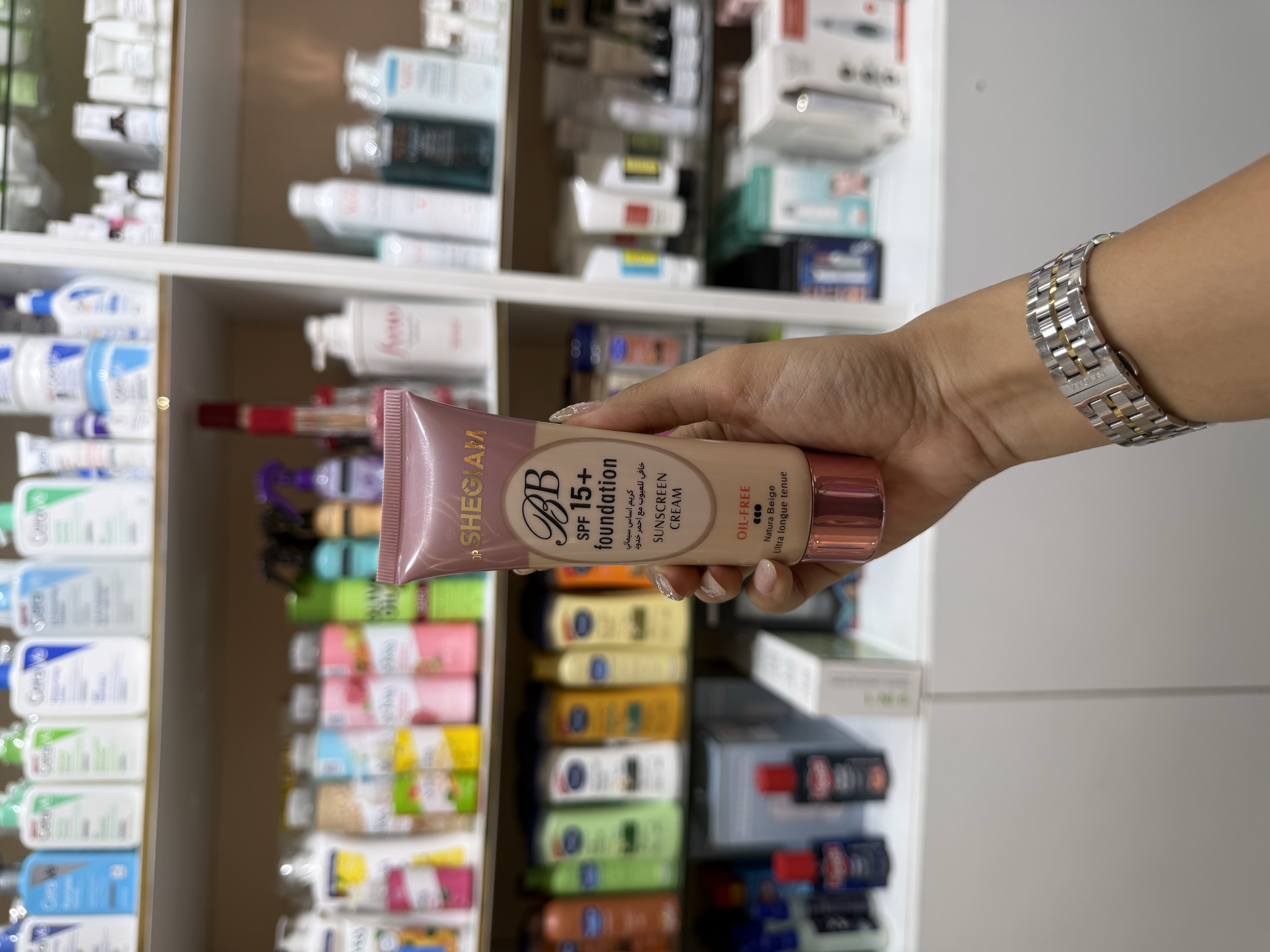 بی‌بی کرم شیگلم (SHEGLAM BB Cream)